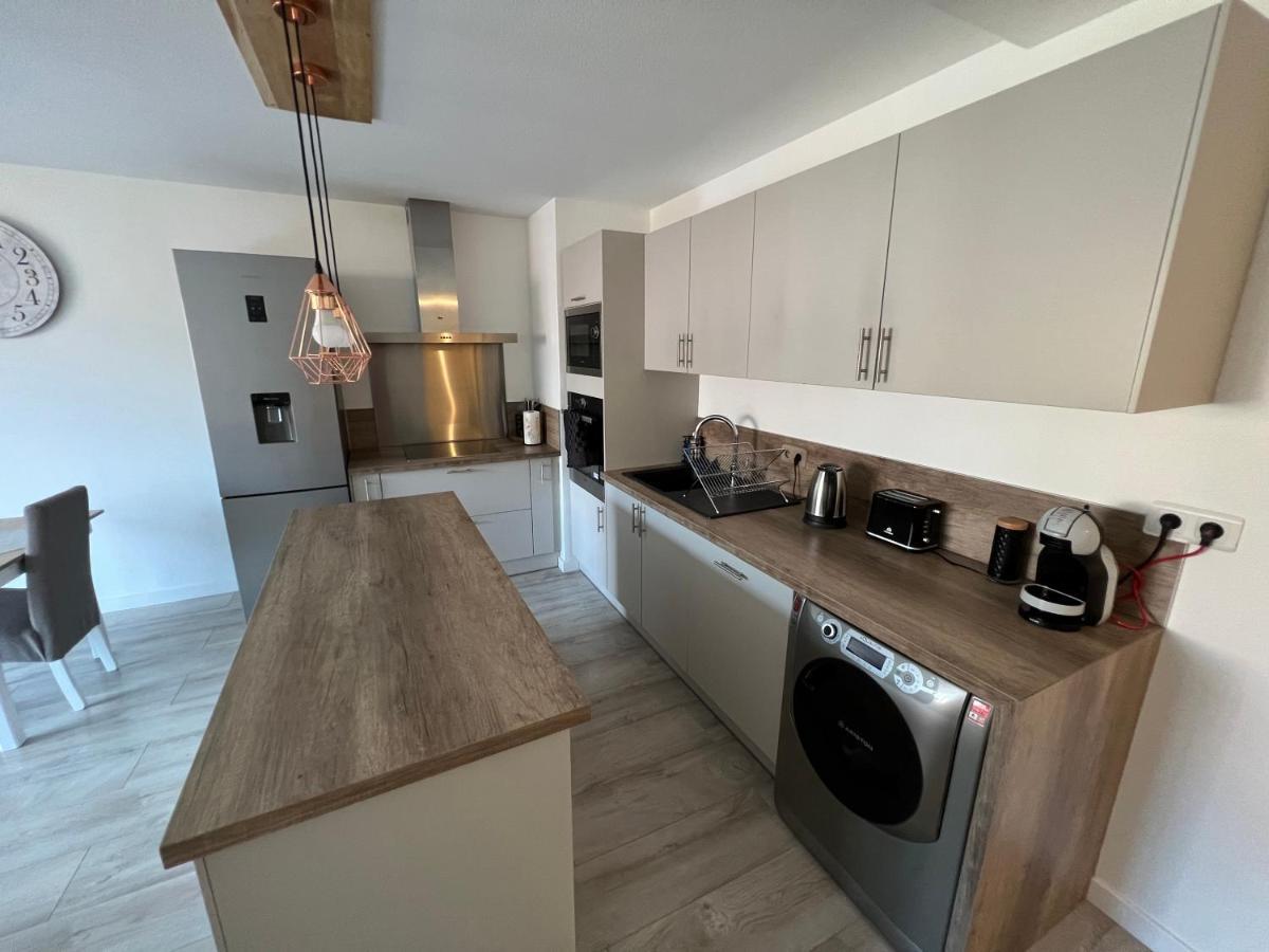 Appartement Entre Lacs, Montagnes Et Stations De Ski Bonneville Esterno foto